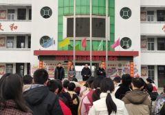 内乡县赵店乡：宣讲进校园 守护童心安然